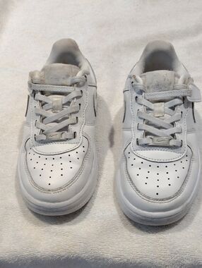 Nike White Low-Top Leather Sneakers